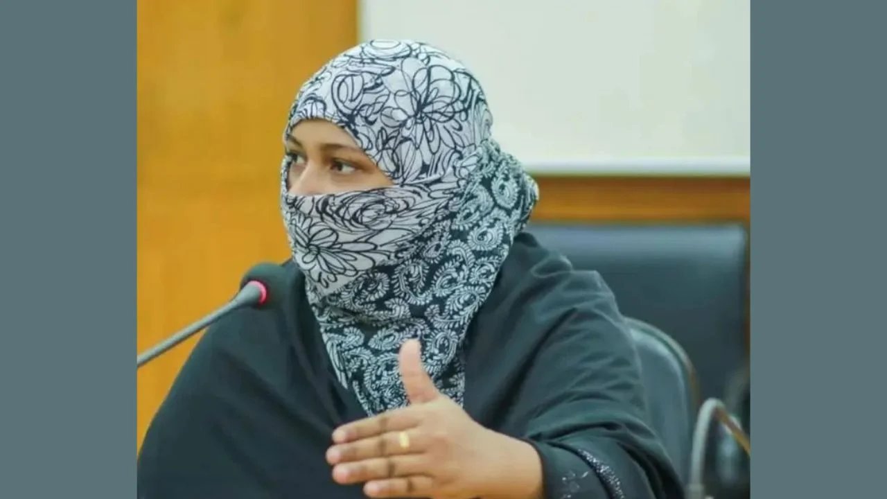 জামায়াতের নারী কর্মী গ্রেপ্তার