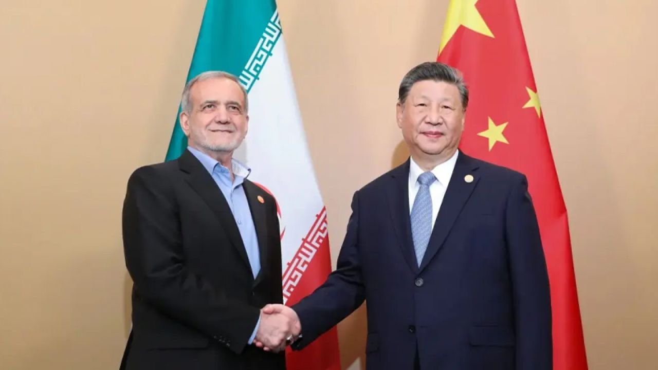 ইরানকে সামরিক সহায়তার ব্যাপারে অবস্থান স্পষ্ট করল চীন