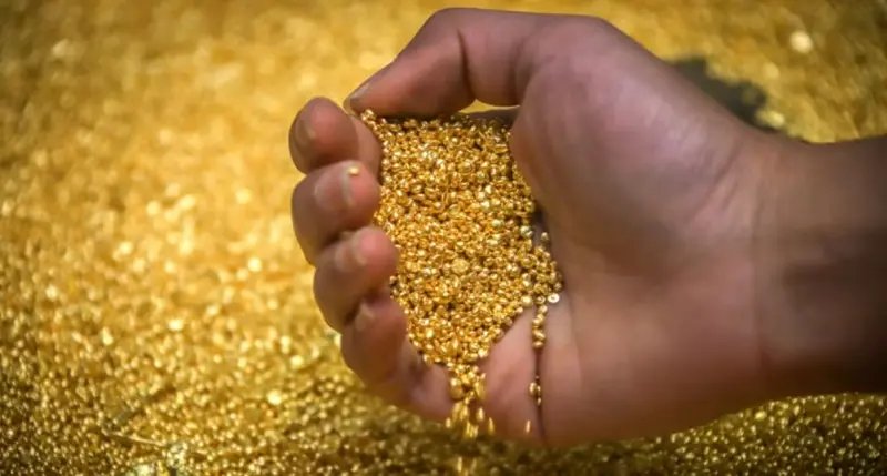 দেশের বাজারে কমেছে স্বর্ণের দাম