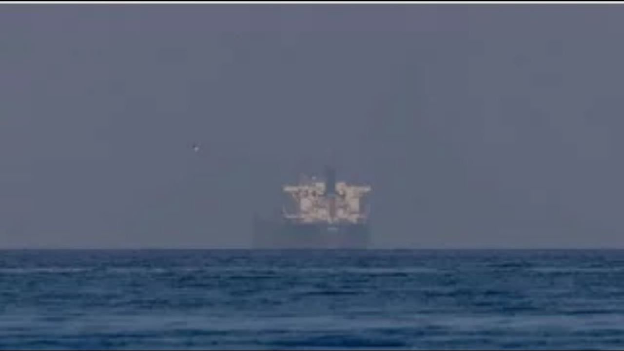 হরমুজ খোলার ঘোষণায় তেলের দাম এক মাসের মধ্যে সর্বনিম্ন