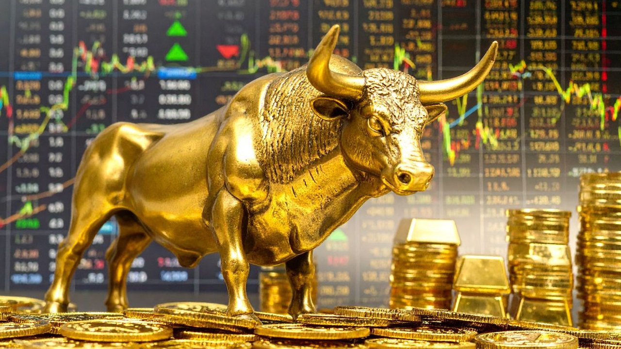 উত্তেজনার মধ্যেই কমলো স্বর্ণের দাম, মূল্যস্ফীতির আশঙ্কা  