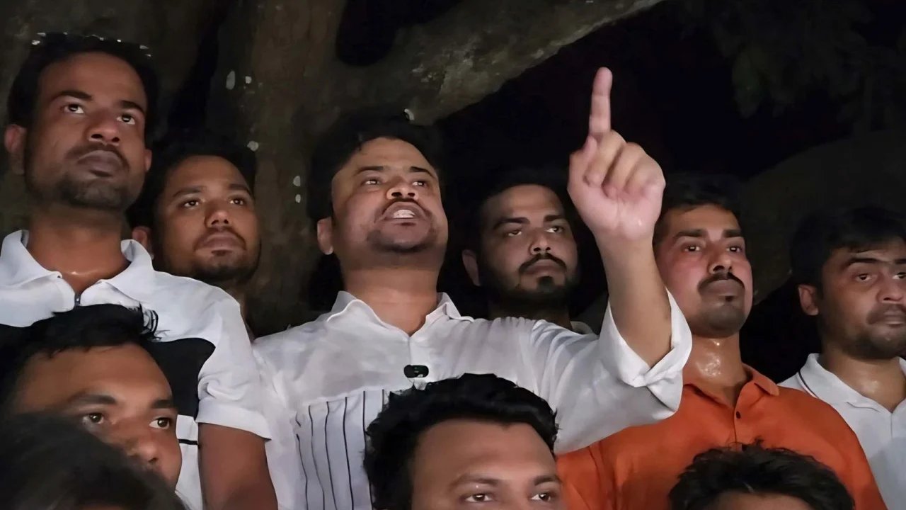  জামায়াত-শিবিরের রাজনীতি নিষিদ্ধের দাবি রাবি ছাত্রদলের