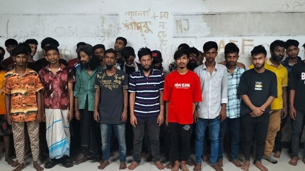 বিশেষ অভিযানে রিয়াজ-ফেরদৌসসহ গ্রেপ্তার ৩৮ জন