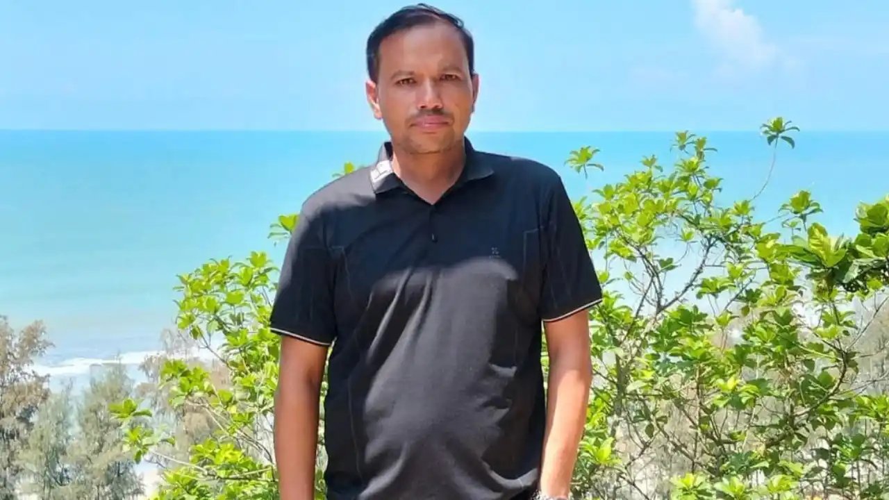 আড়াইহাজারে বিএনপি নেতাকে কুপিয়ে হত্যা