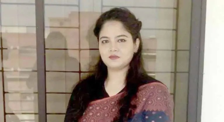 রাজধানীতে একটি ফ্ল্যাট থেকে নারী চিকিৎসকের মরদেহ উদ্ধার,কে এই নারী? 