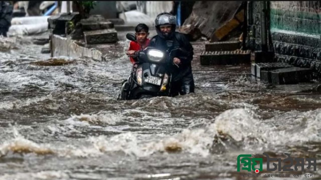 রেড অ্যালার্ট জারি, সবাইকে ঘরে থাকার অনুরোধ কর্তৃপক্ষের