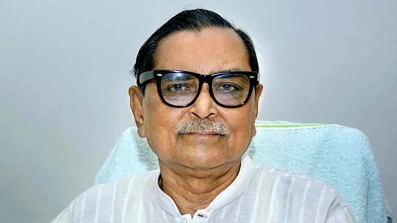 দুর্নীতির মামলায় রাশেদ খান মেনন গ্রেপ্তার