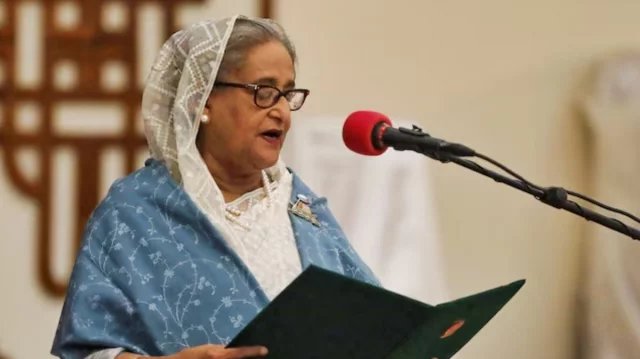 কবে দেশে ফিরবেন এবার রয়টার্স কে জানালেন শেখ হাসিনা