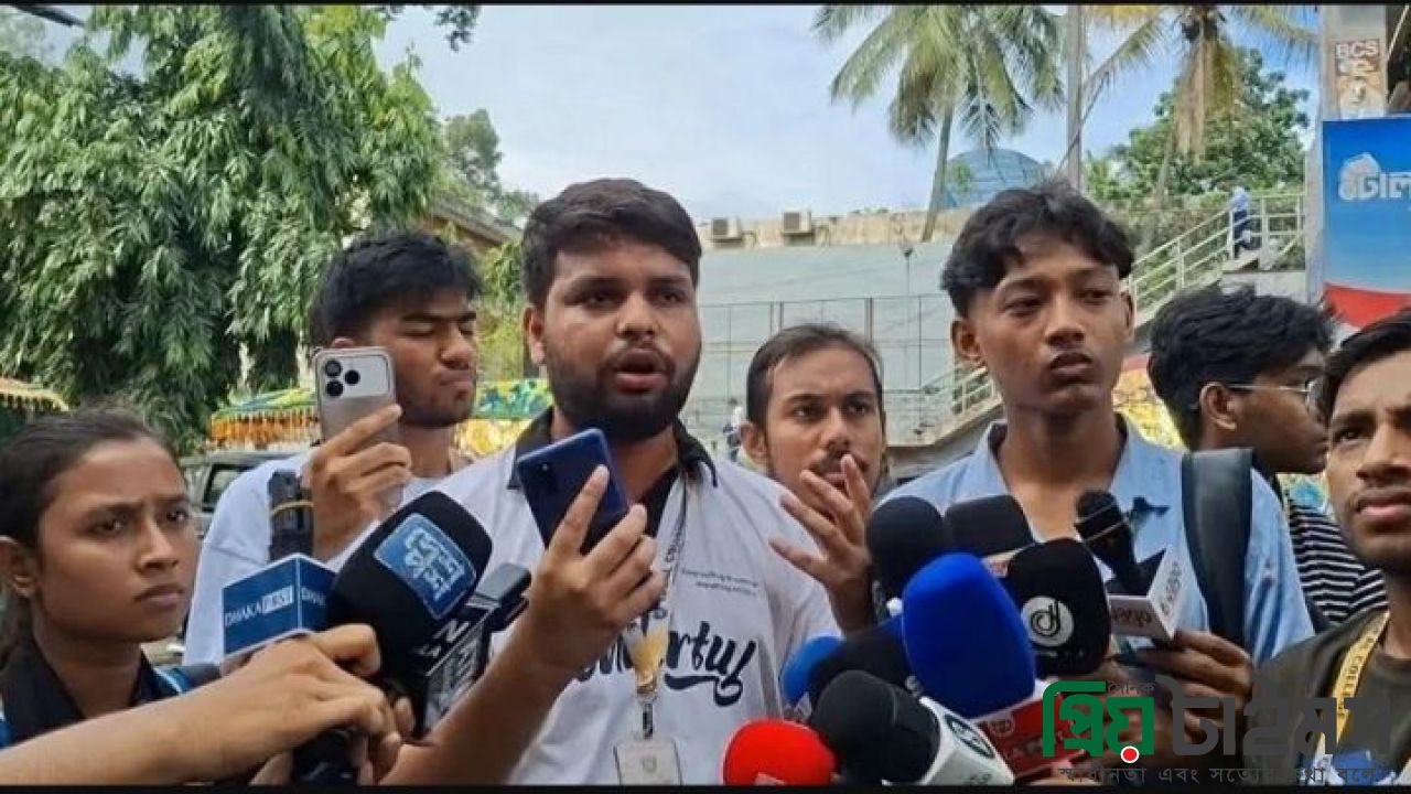 শিক্ষামন্ত্রীর পদত্যাগ বহাল রেখে নতুন দাবি শিক্ষার্থীদের