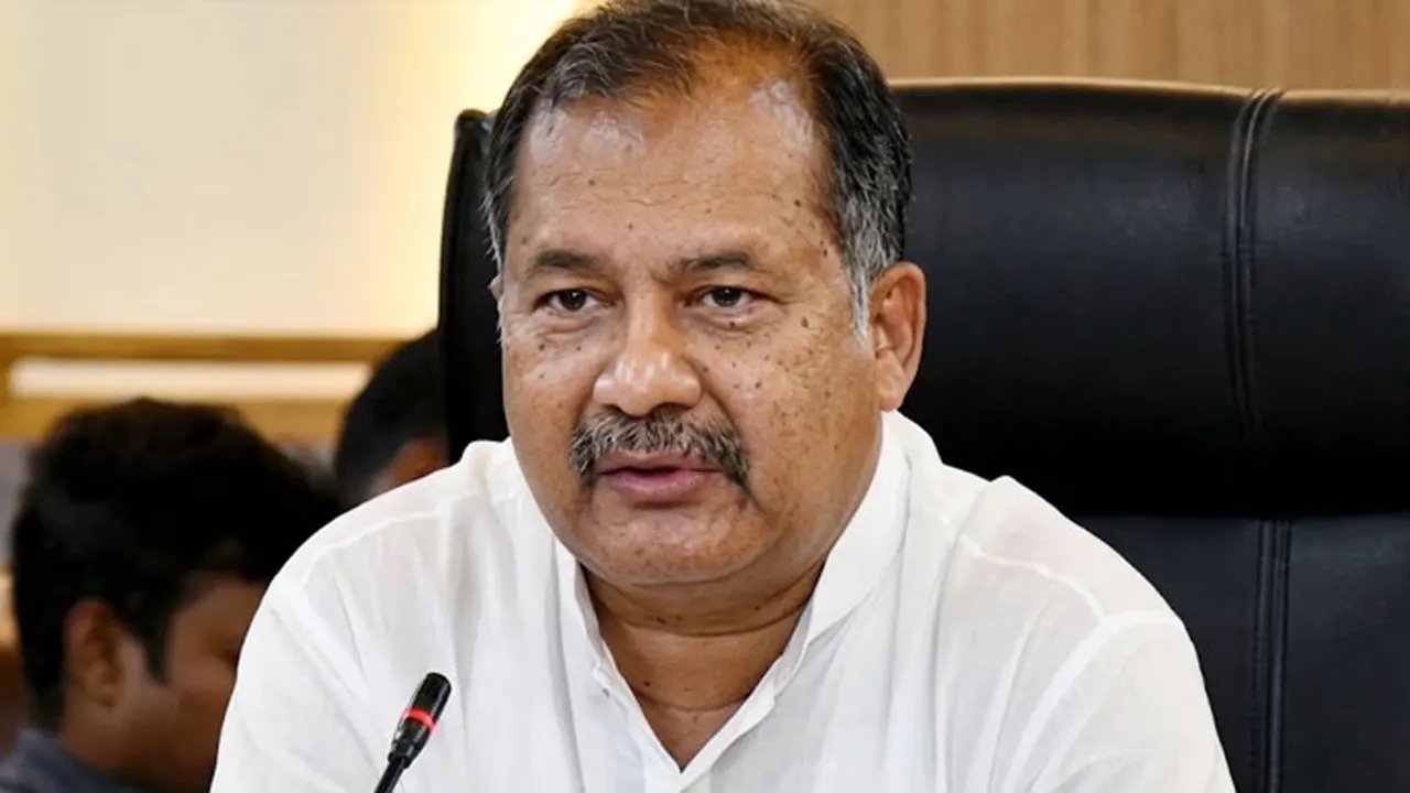 বিএনপির এক মন্ত্রীর পদত্যাগ